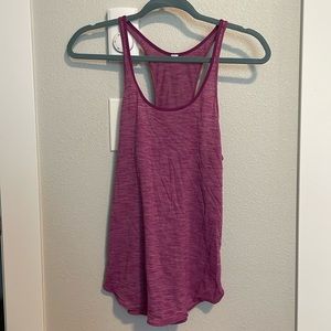 Lululemon tank.